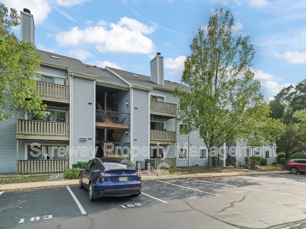 1210 Aspen Dr, Plainsboro, NJ 08536