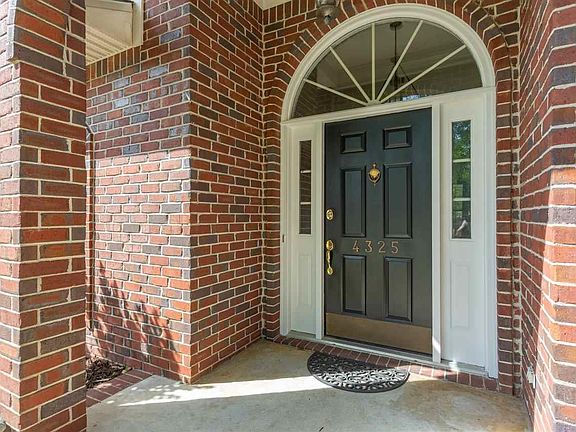 3rd image of 4325 Whiteleaf Ct