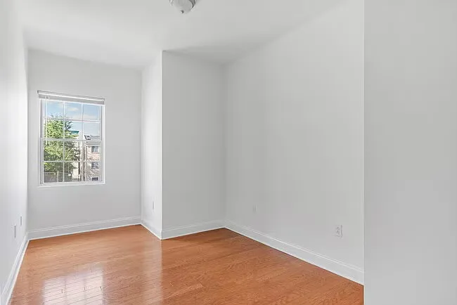 621 N 33rd St #2 — Photo 3