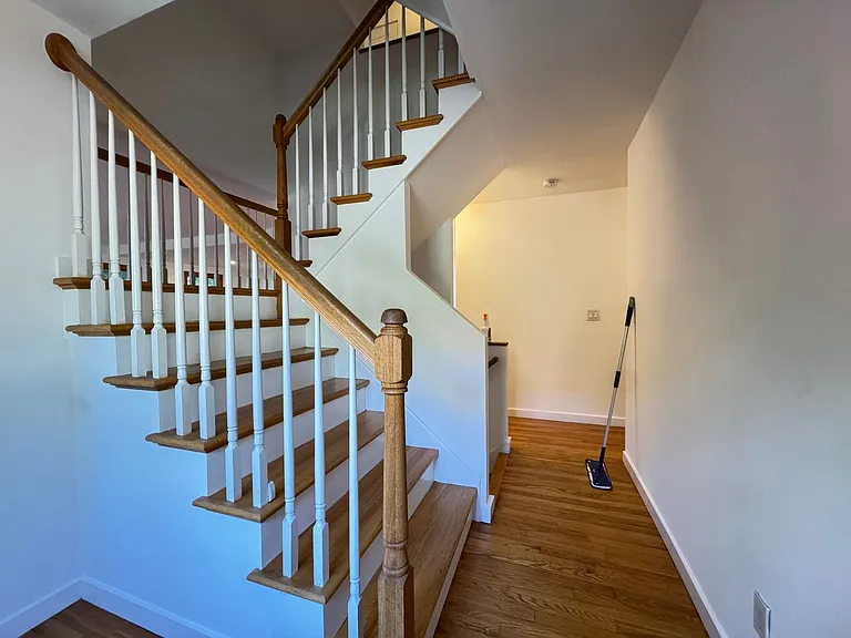 23 Edwards St — Photo 16