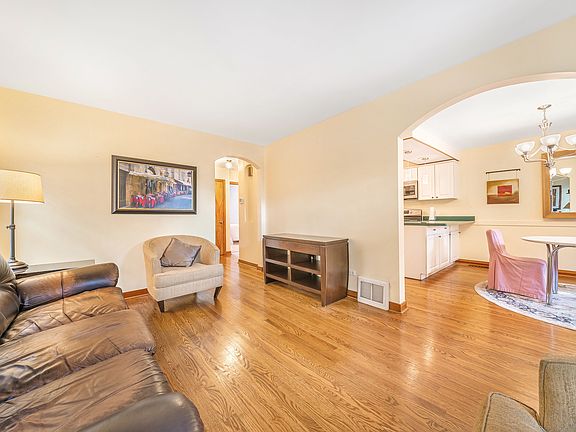 5th image of 6739 S Kedvale Ave