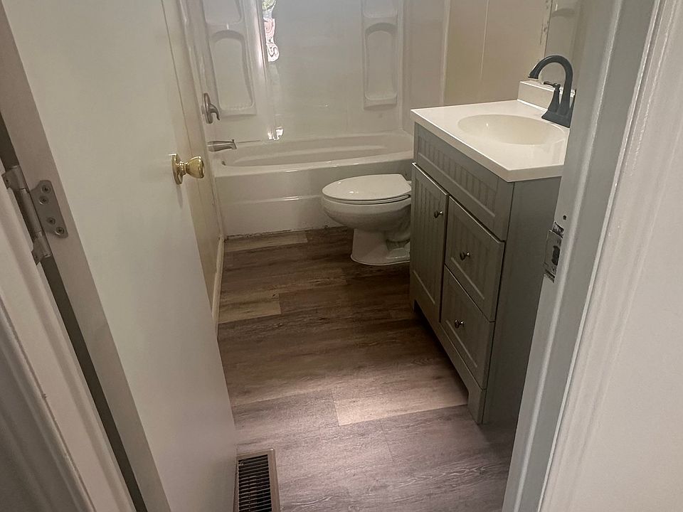 1st image of 1089 Lamb Ct SE