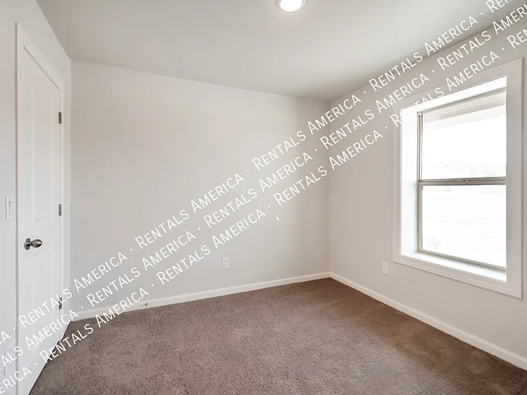 8013 S Namaka Dr — Photo 17