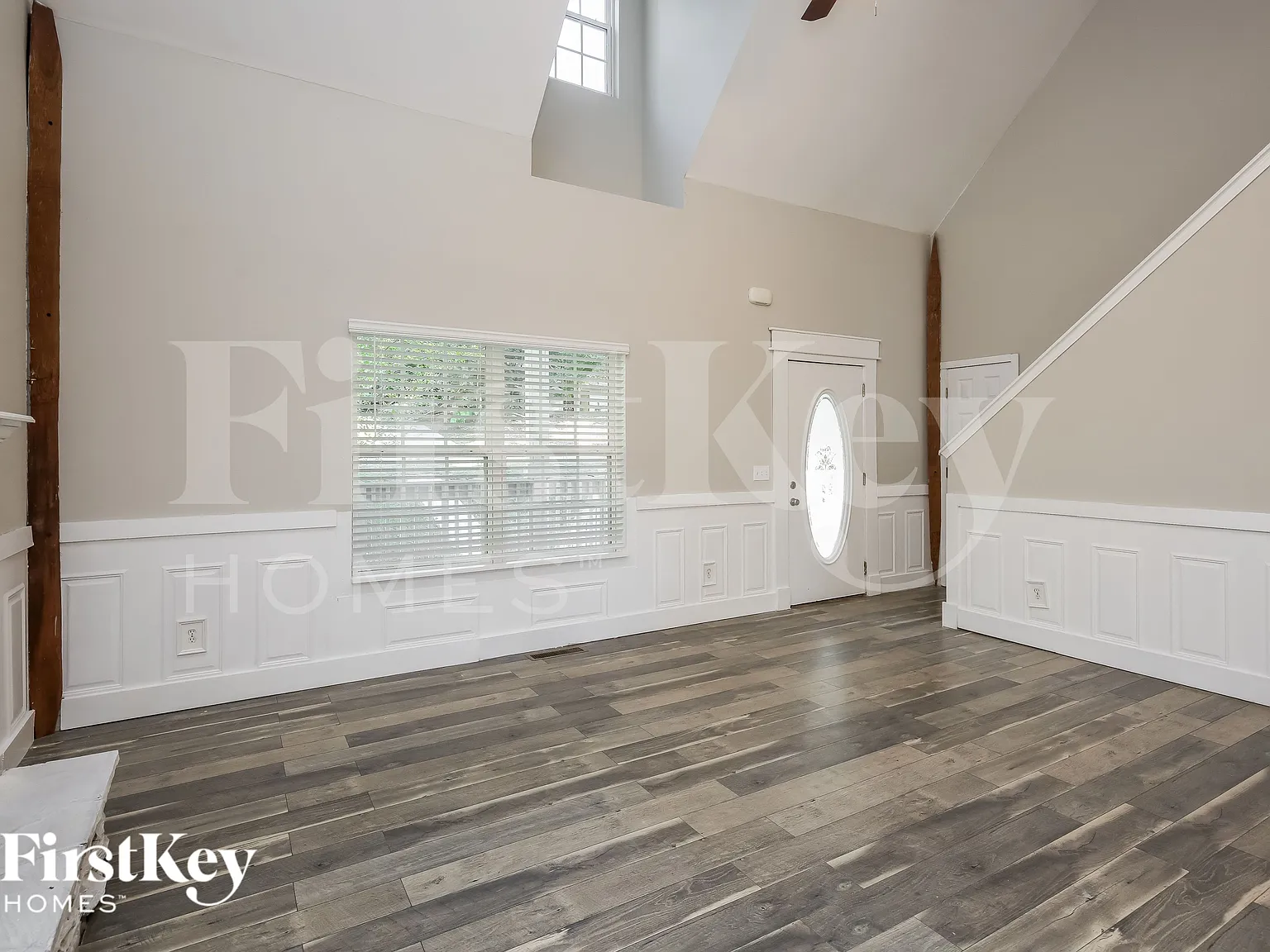 3 bed, 3.5 bath, 2254 sqft, $2,440 — Photo 2