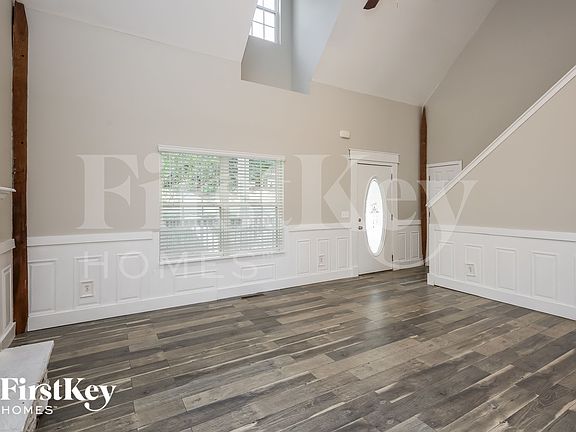 2nd image of 3518 Point View Dr
