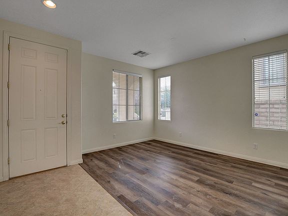 5th image of 11904 Menchaca Ln