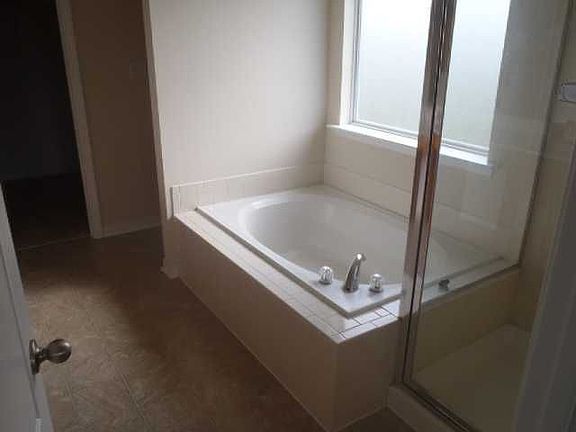 5th image of 3461 E Parc Green St