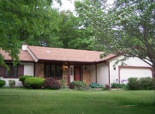 155 Jamestowne Pkwy, Avon Lake, OH 44012