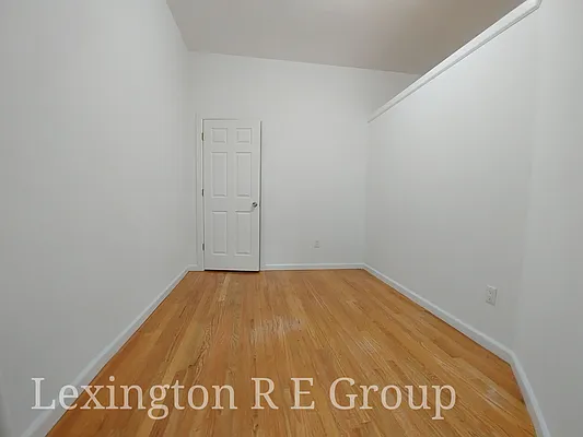 Rented by Lexington Real Estate Group | media 39