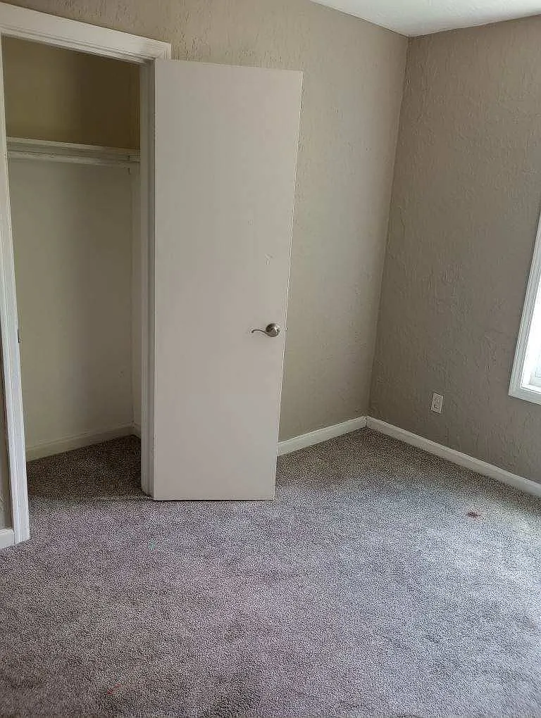 4 bed, 1696 sqft, $1,500 — Photo 4
