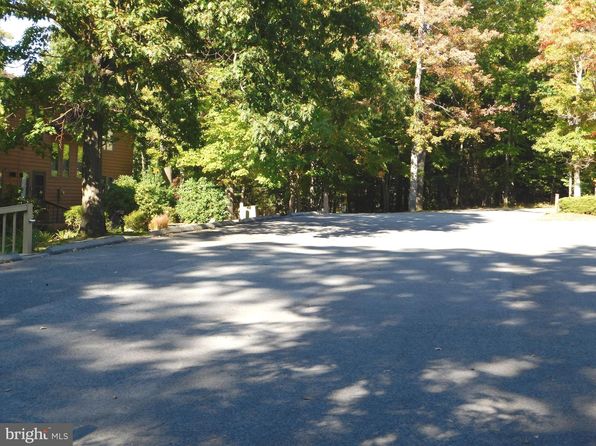 5 Laurel Brook Dr #5, Oakland, MD 21550