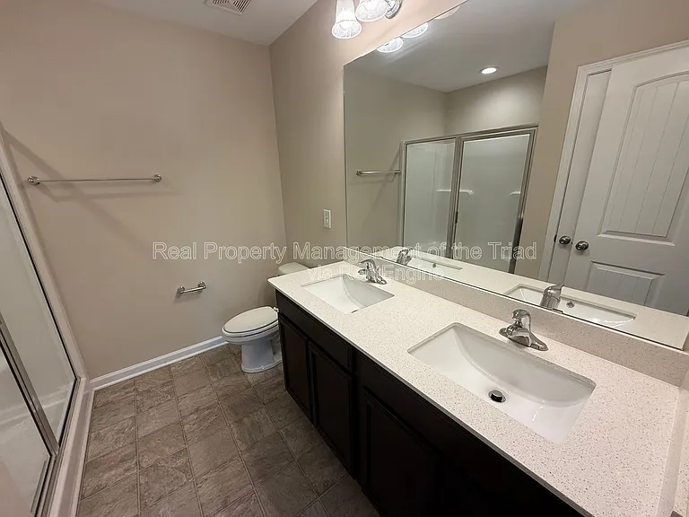 3907 Copperfield Ct — Photo 13