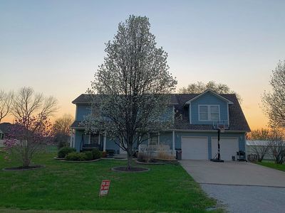 13 Skyline Dr, Adrian, MO, 64720