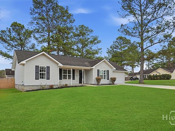 3rd image of 10 Michelle Court