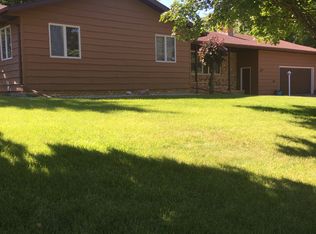 613 Pennsylvania Ave, Adrian, MN 56110