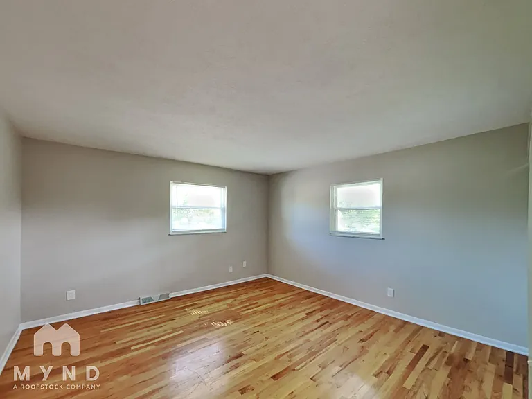 5621 Oakmont Dr — Photo 13