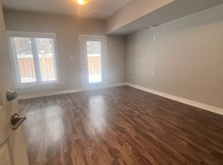 540 Essa Rd #49, Barrie, ON L9J0H2