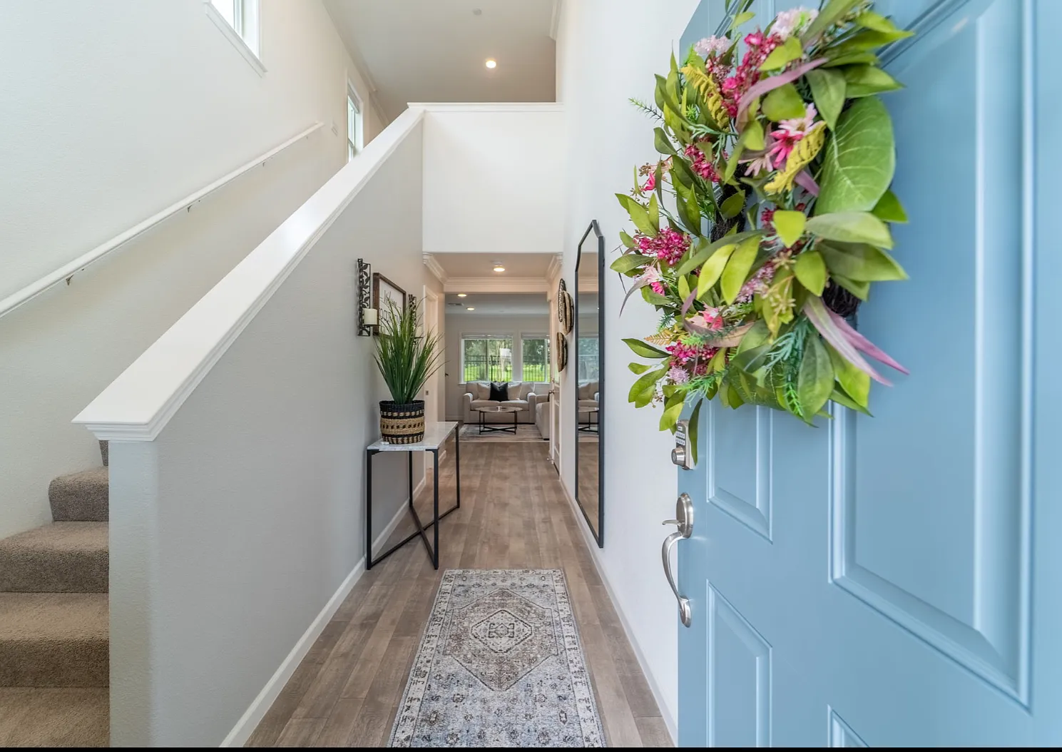 3 bed, 1576 sqft, $4,399 — Photo 2