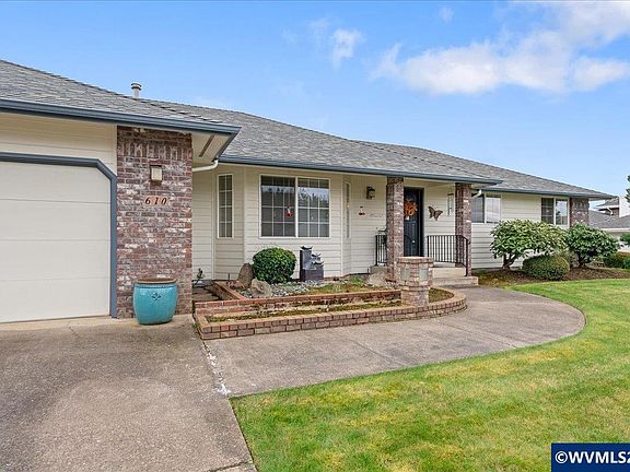 4th image of 610 SW 7th St