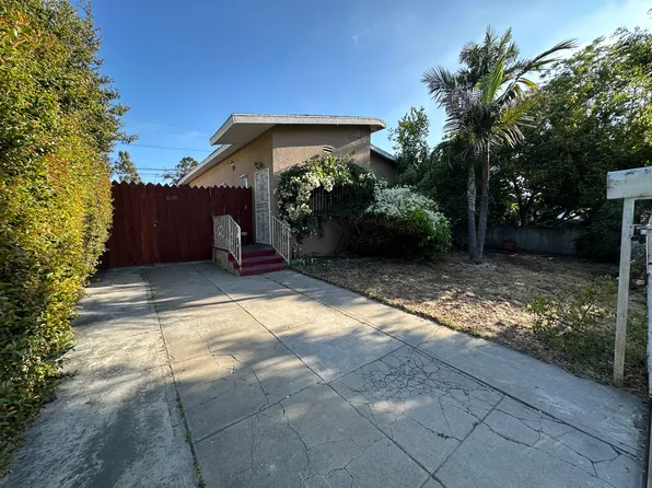 636 W Buckthorn St, Inglewood, CA 90301