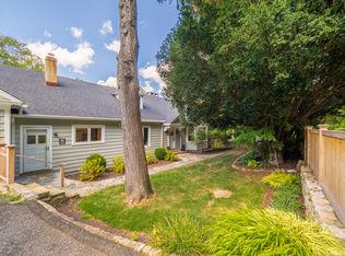 283 Redding Rd, Redding, CT 06896