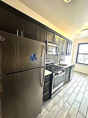 4th image of 36-14 165th St #4DS