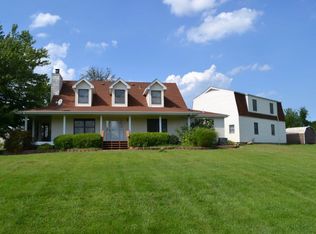 30 Dutchman Ln, Weldon Spring, MO 63304