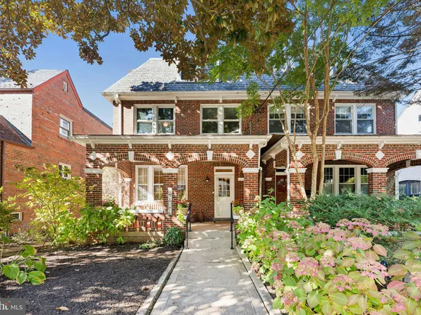 2814 38th St NW, Washington, DC 20007