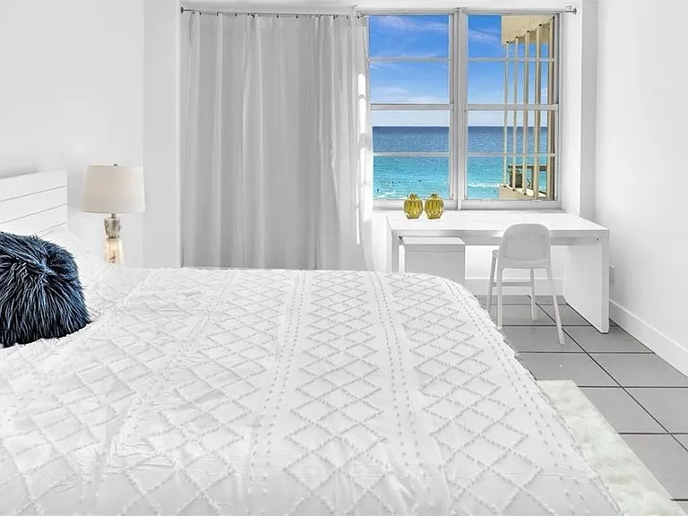5161 Collins Ave #1017 — Photo 9