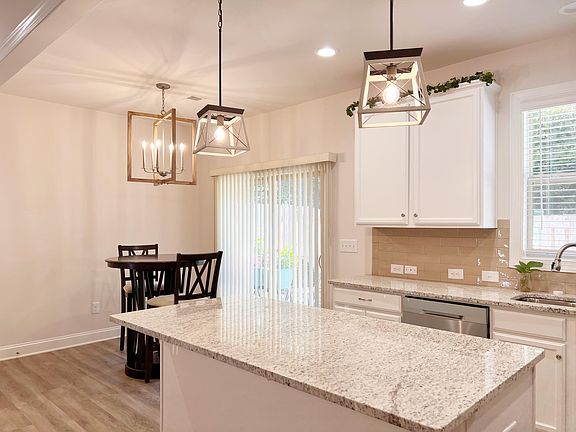 5th image of 705 Wintergarden Pl
