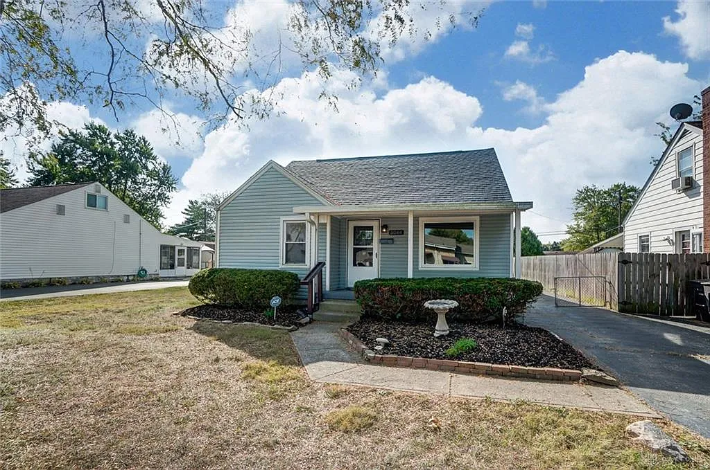 5044 Dinsmore Rd photo 1