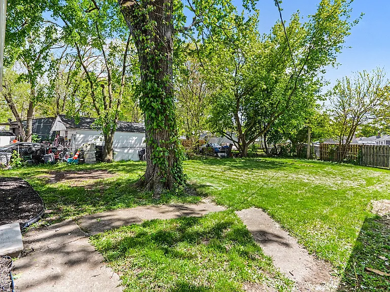 27157 Lucerne Dr — Photo 26