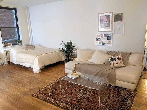 3rd image of 353 E 18th St APT 2R