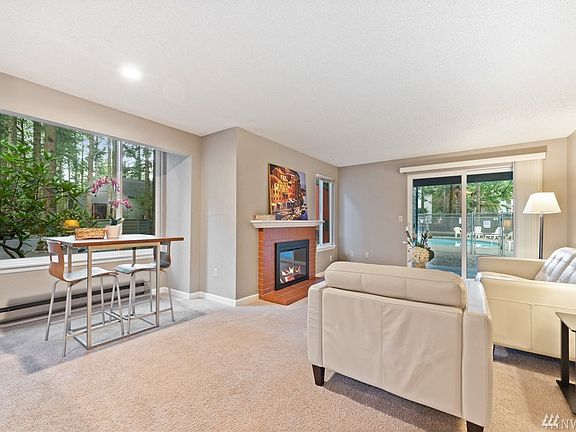 2nd image of 14622 NE 30th Pl APT A