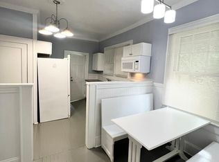 121 W Bell St, Statesville, NC 28677