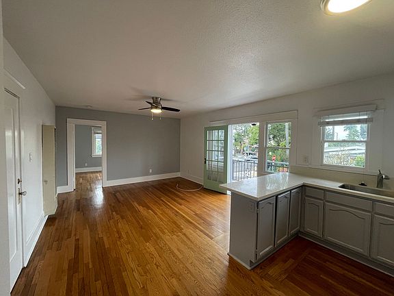 4th image of 320-326 Cherry Ave #324