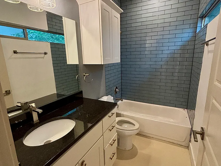 1139 Gunter St #B — Photo 11