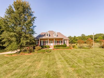 530 Natchez Bend Rd, Nashville, TN, 37221