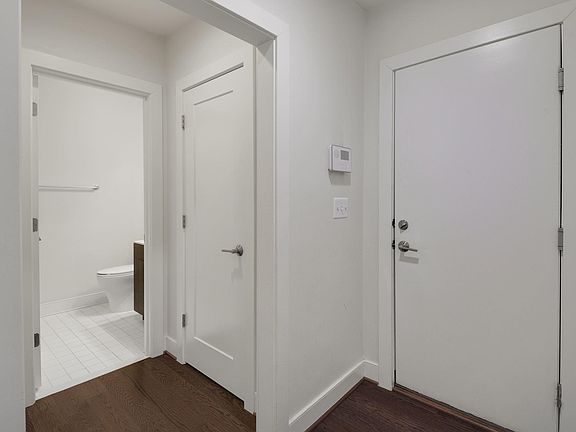 Full bath on first floor (near garage door)