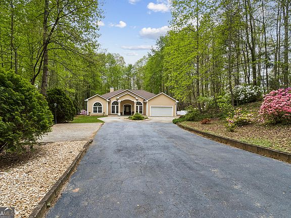 2nd image of 205 Carruth Rd