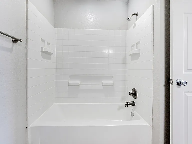 Woodhaven Villas — Photo 40