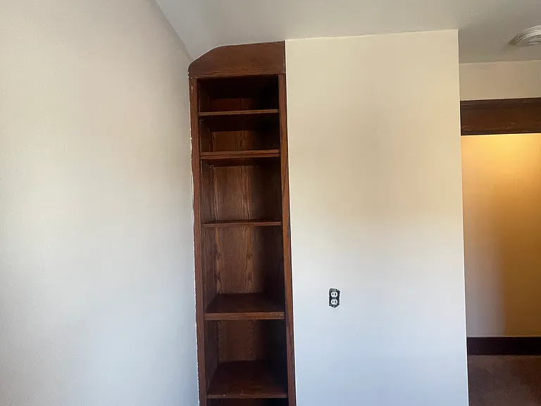 1716 E Michigan Ave — Photo 17