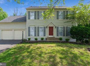 16077 Olmstead Ln, Woodbridge, VA 22191
