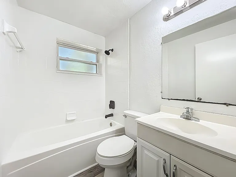 1305 S Dewey St #1 — Photo 5