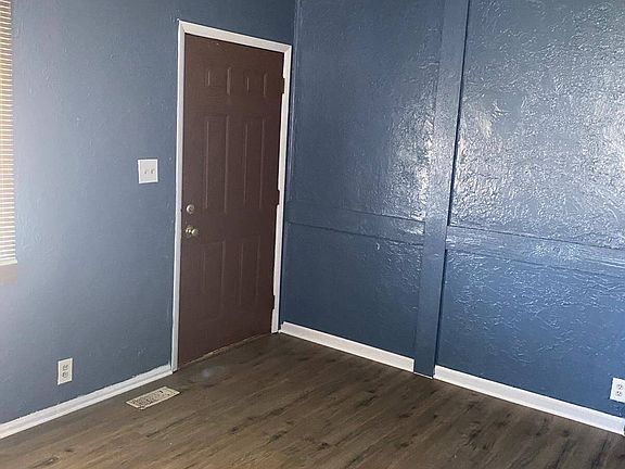 5th image of 2422 N Goodlet Ave
