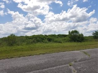 9010 Meadow Cir, Labelle, FL 33935