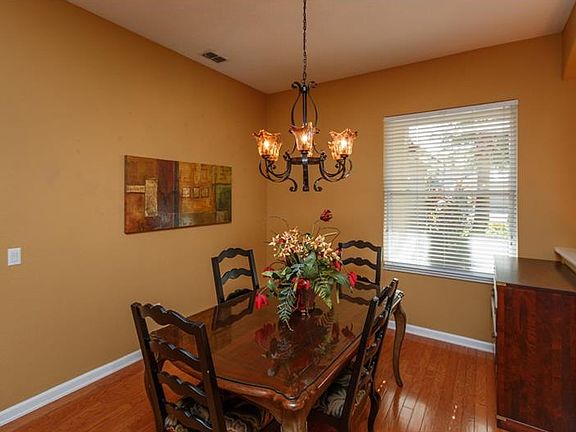 4th image of 3095 Kentshire Blvd