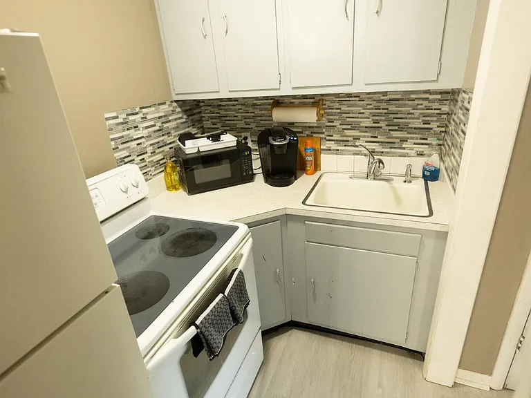 2022 Gloria Ave #A — Photo 4