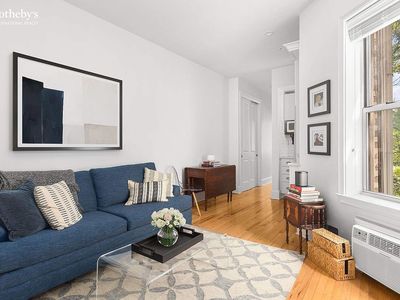 152 E 83rd St APT 4C, Manhattan, NY, 10028