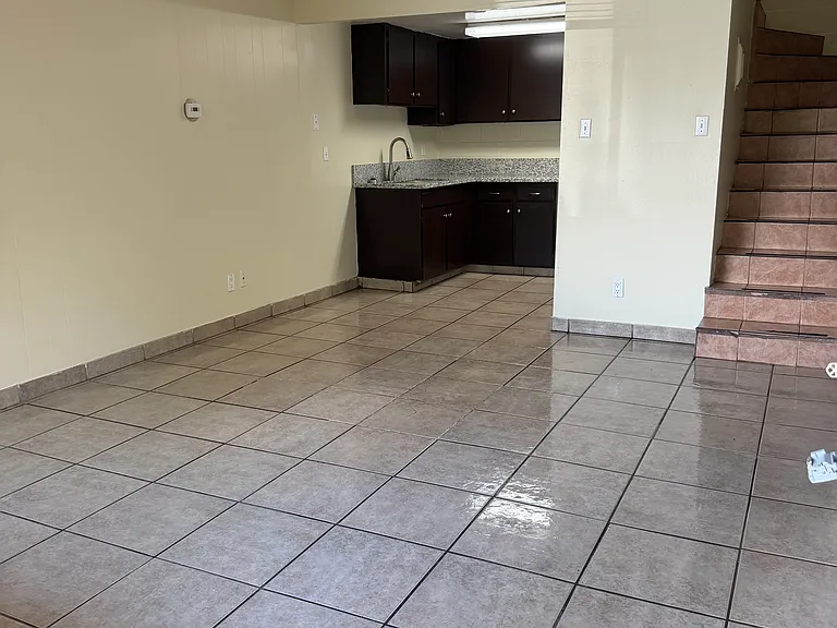 910 Eden Ct #910 — Photo 7